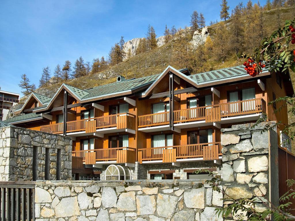 Residence & Spa Les Chalets De Solaise วาลดีแซร์ ภายนอก รูปภาพ