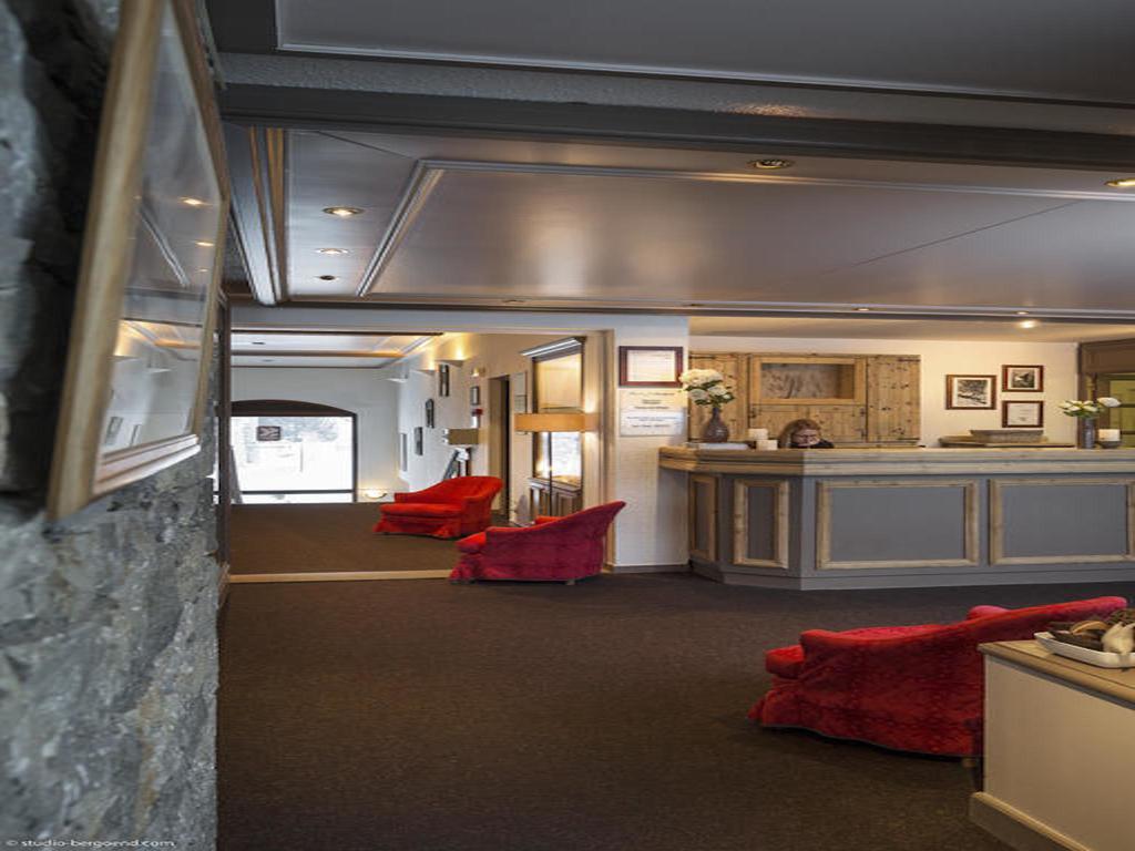 Residence & Spa Les Chalets De Solaise วาลดีแซร์ ภายนอก รูปภาพ